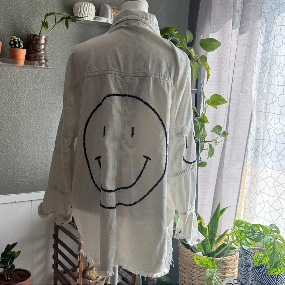 Elan Smiley Face Dolly Jacket - Picture 2 of 9